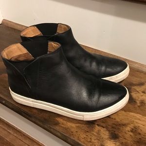 Black Seychelles sneakers